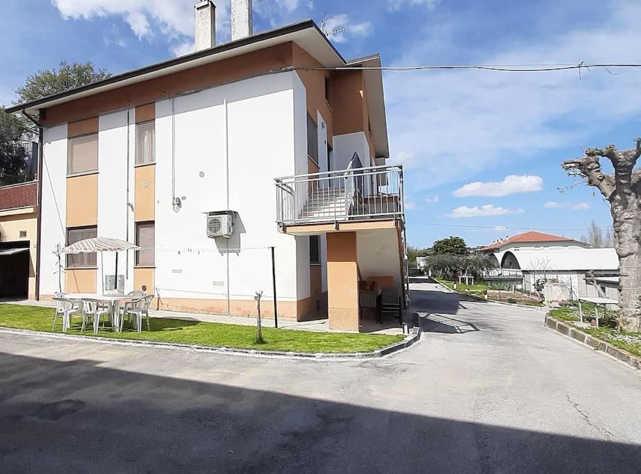 Apartamento La Casa Di Heidi Serra deʼ Conti Exterior foto